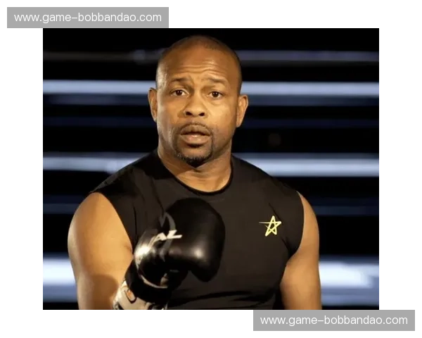 跌落神坛的瞬间：小罗伊·琼斯与塔费尔，那场终结“神迹”的权力交接